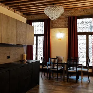 Gradenigo 767 Apartment Venice